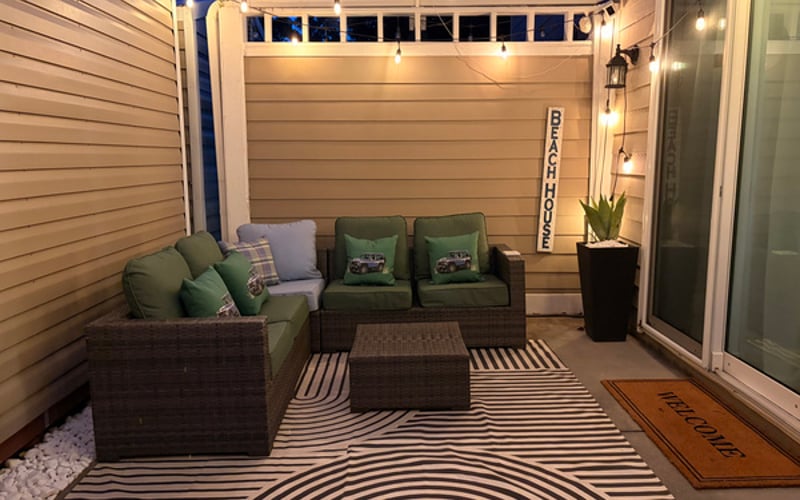 Enjoy ocean breeze in a warm lit private space